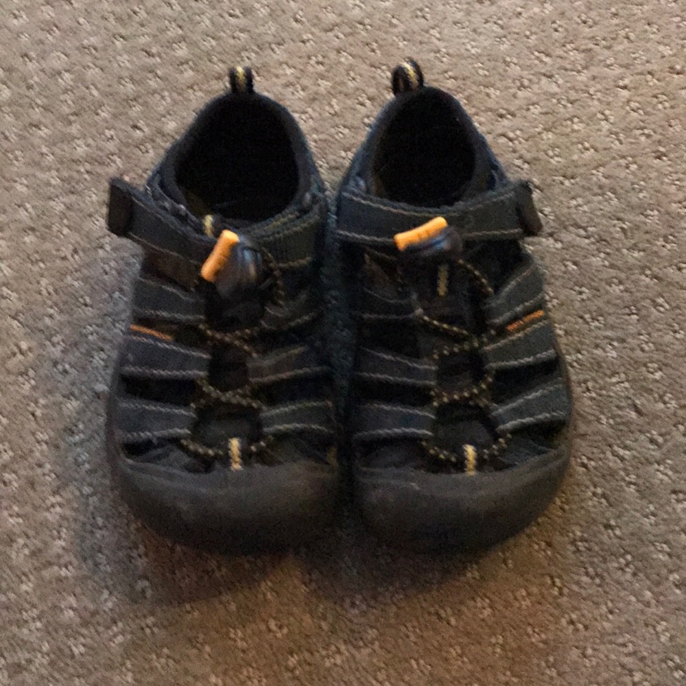 Toddler boy Keen sandals